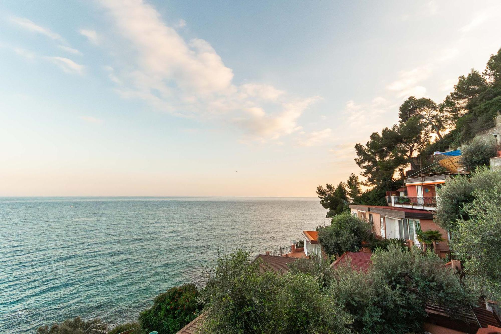 C22 Beachfront Villa - Spa Bath, Pool, Private Beach, Parking Free Marina dʼMarina dʼAndora Exterior foto